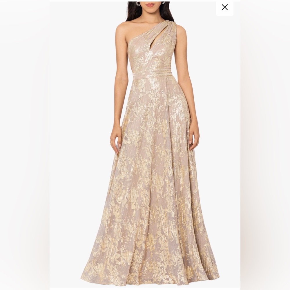AQUA Gold metallic one shoulder gown